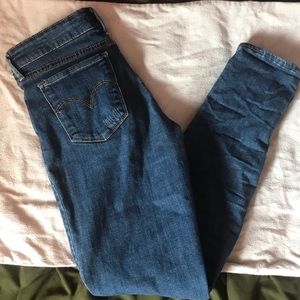 Levi’s skinny jeans